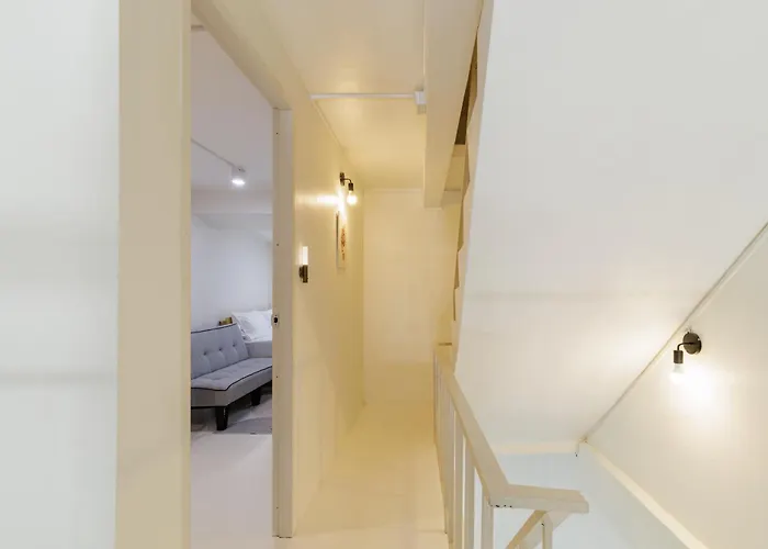 Apartment 72 House & Cafe *