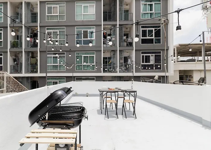 Apartment 72 House & Cafe