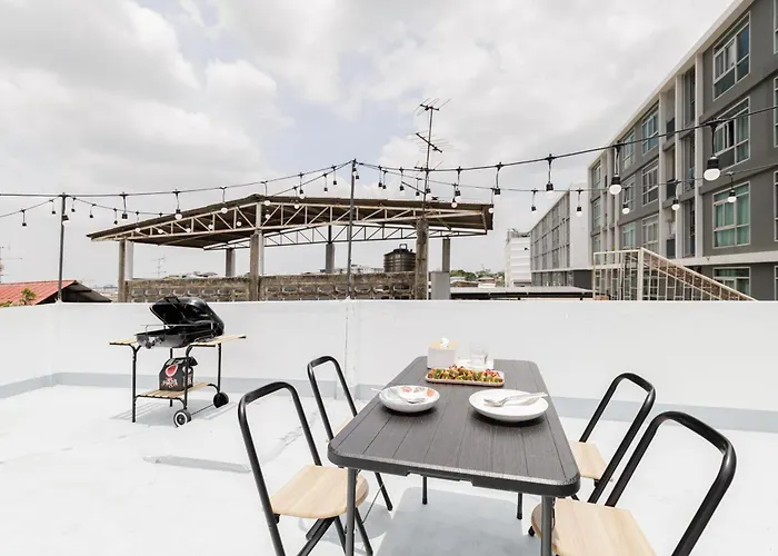 Apartment 72 House & Cafe
